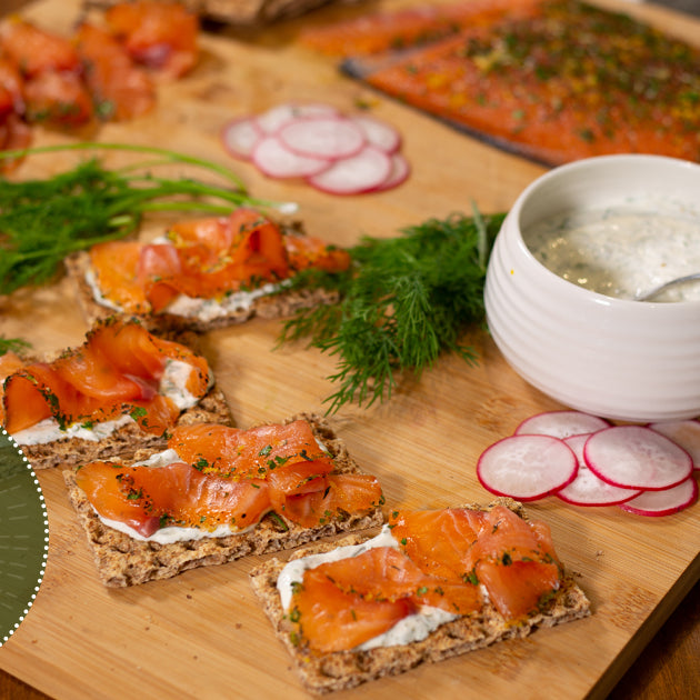 Salmon Gravlax with Dill Cream