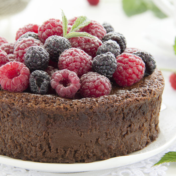 Easy Gluten-Free & Flourless Chocolate Cake