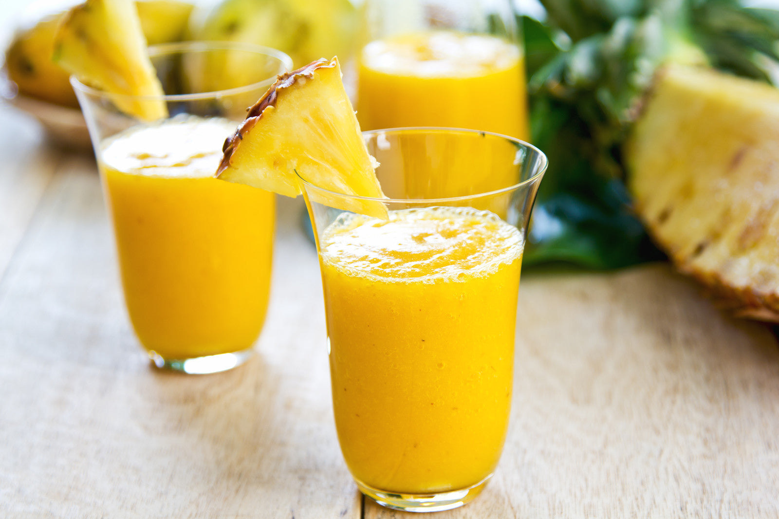 Mango Pineapple Smoothie with Coconut Milk
