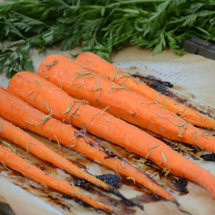 Sweet Maple & Rosemary Roasted Carrots