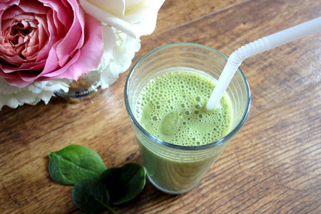 The Great Green Smoothie with Spinach & Almond Butter