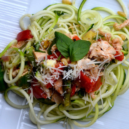 Fresh ‘N Easy Vegetable and Chicken Pasta on Zucchini Noodles