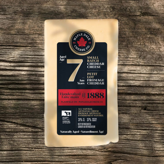 Maple Dale Cheese Co. - 7 Year Old White Cheddar Cheese, 275 g